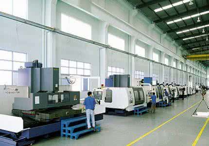 我國塑料機械吹瓶機行業(yè)利潤空間廣闊，機械研發(fā)創(chuàng)新推動發(fā)展